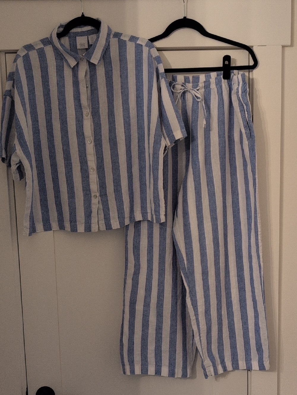 C&C California Blue and White Striped 2 Piece. 100 % linen